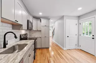 10-12 King St, Fitchburg, MA 01420 - Photo 8