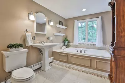 33 Reynolds Rd, Wakefield, MA 01880 - Photo 24
