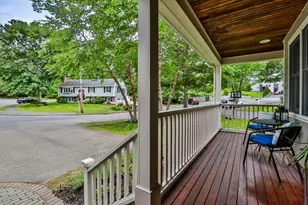 33 Reynolds Rd, Wakefield, MA 01880 - Photo 2