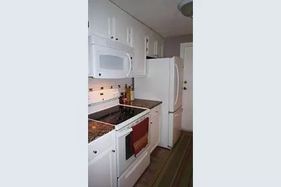 60R Gibson St #A-1, Boston, MA 02122 - Photo 4