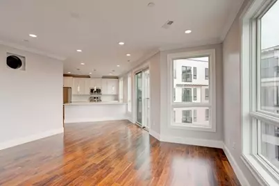 87 Medford #301, Medford, MA 02155 - Photo 2
