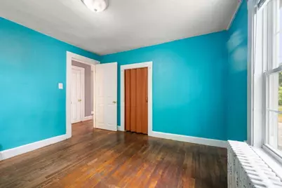 8 Pulaski St, Peabody, MA 01960 - Photo 16