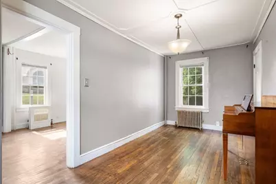 8 Pulaski St, Peabody, MA 01960 - Photo 8
