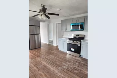 109 Phillips Ave #3, New Bedford, MA 02746 - Photo 2