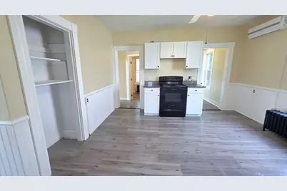 6 Warden St, Worcester, MA 01604 - Photo 12