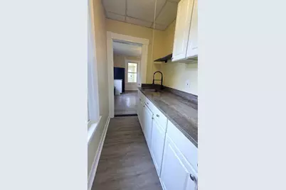 6 Warden St, Worcester, MA 01604 - Photo 16