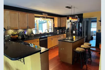 36 Duxbury St, Providence, RI 02909 - Photo 10