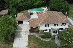 36 Duxbury St, Providence, RI 02909 - Photo 1