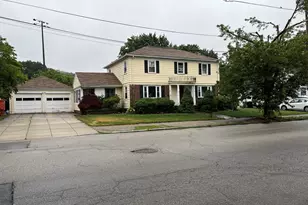 36 Duxbury St, Providence, RI 02909 - Photo 2