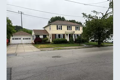 36 Duxbury St, Providence, RI 02909 - Photo 2