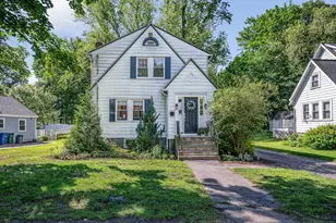 24 Pinevale Ave, Reading, MA 01867 - Photo 1