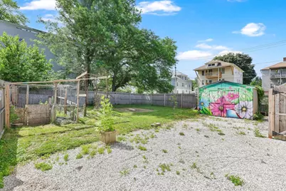 60 Forest St, Chicopee, MA 01013 - Photo 6