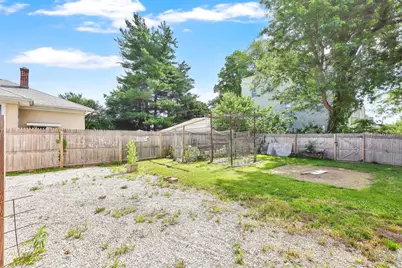 60 Forest St, Chicopee, MA 01013 - Photo 10