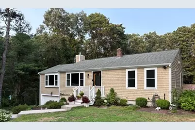 35 Braeburn Ct, Falmouth, MA 02536 - Photo 2