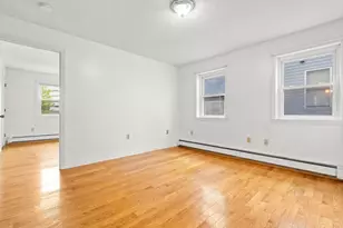 8 Walnut St, Quincy, MA 02171 - Photo 4