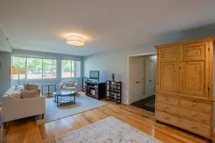 250 Hammond Pond Pkwy, Newton, MA 02467 - Photo 10