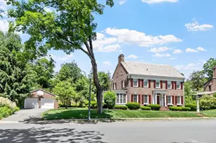 21 William St, Andover, MA 01810 - Photo 2
