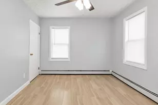 73 Pleasant St, Lowell, MA 01852 - Photo 24