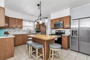 73 Pleasant St, Lowell, MA 01852 - Photo 6