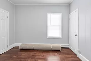 73 Pleasant St, Lowell, MA 01852 - Photo 10