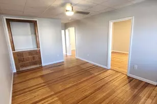 920 Pine St, Fall River, MA 02720 - Photo 4