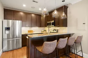360 W 2nd St, Boston, MA 02127 - Photo 6