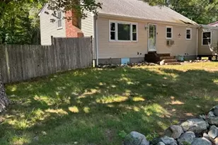 81 Border Rd, Holbrook, MA 02343 - Photo 2