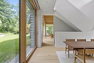 45 White Oak Rd, Wellesley, MA 02481 - Photo 10