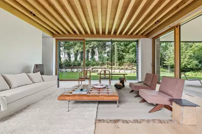 45 White Oak Rd, Wellesley, MA 02481 - Photo 16