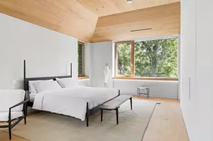 45 White Oak Rd, Wellesley, MA 02481 - Photo 18