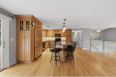 610 Bullard Street, Holden, MA 01520 - Photo 8