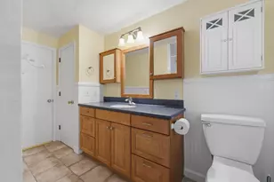 610 Bullard St, Holden, MA 01520 - Photo 24