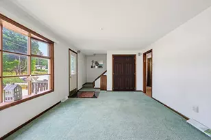 19 Indian Rd, Holbrook, MA 02343 - Photo 8