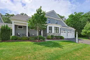 13 Davenport Ln, Hopkinton, MA 01748 - Photo 2