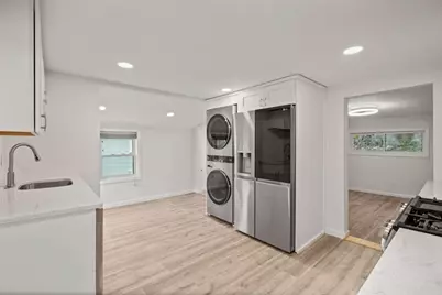 28 Olive Ave, Malden, MA 02148 - Photo 12