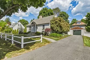 52 Russell St, North Andover, MA 01845 - Photo 36