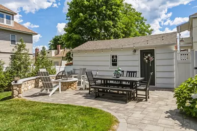 52 Russell St, North Andover, MA 01845 - Photo 32