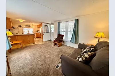 735 Memorial Dr #94, Chicopee, MA 01020 - Photo 16