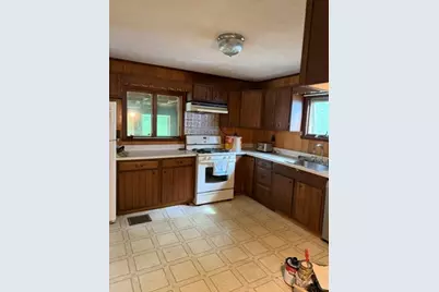 15 Academy Avenue, Haverhill, MA 01835 - Photo 6