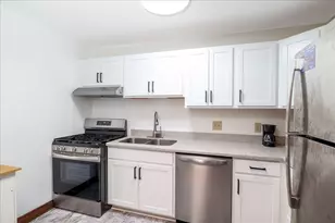 63 Illinois St, Worcester, MA 01610 - Photo 6