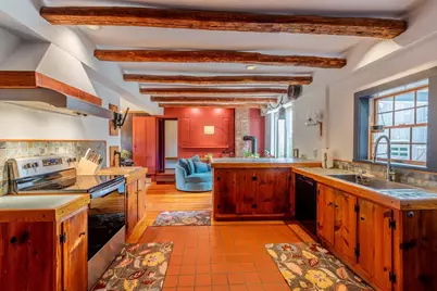 1450 S East St, Amherst, MA 01002 - Photo 4