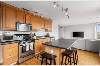 87 M Street #3, Boston, MA 02127 - Photo 2
