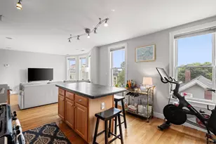 87 M St, Boston, MA 02127 - Photo 4