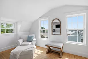 33 Franklin St, Marblehead, MA 01945 - Photo 30