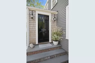 33 Franklin St, Marblehead, MA 01945 - Photo 6