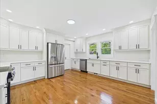 1544 Bridge St, Dracut, MA 01826 - Photo 16