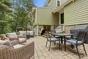 377 Pearl St, Reading, MA 01867 - Photo 14