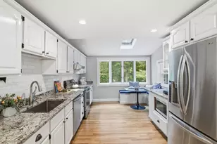 377 Pearl St, Reading, MA 01867 - Photo 4