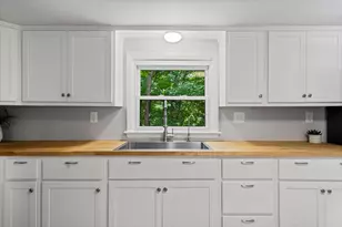 140 Highland Ave, Russell, MA 01071 - Photo 4