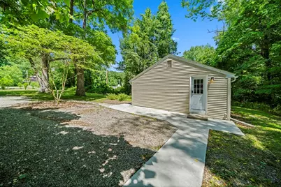 140 Highland Ave, Russell, MA 01071 - Photo 26